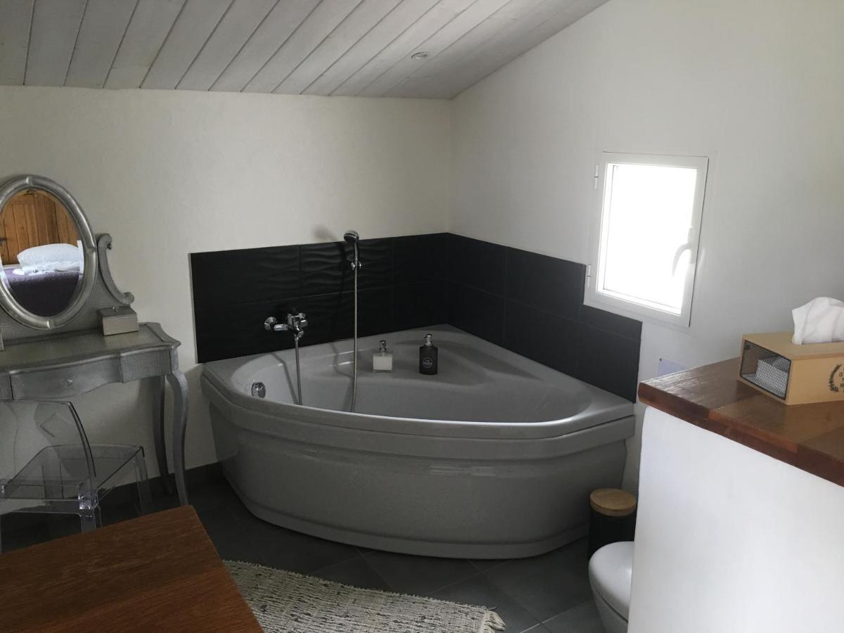 Chambre D Hotes Les Trois Chateaux Piscine Interieure Chauffee Notre-Dame-de-Riez Eksteriør billede